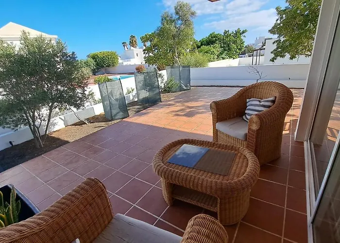 Casa Costa Volcan *