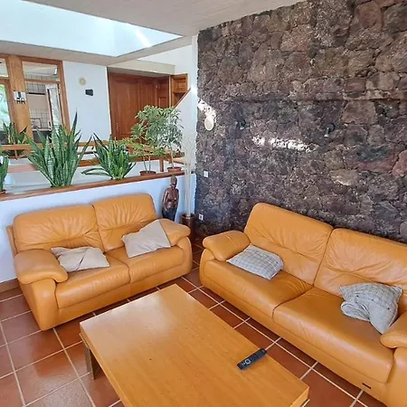 Casa Costa Volcan